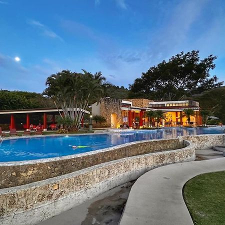 Cr Mariposa Rentals Comfortable Penthouse, Ac, Pool, Gym, Tennis ซานตาอานา ภายนอก รูปภาพ