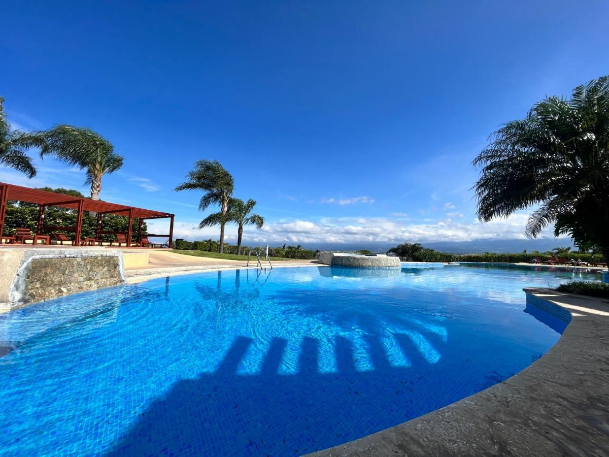 Cr Mariposa Rentals Comfortable Penthouse, Ac, Pool, Gym, Tennis ซานตาอานา ภายนอก รูปภาพ